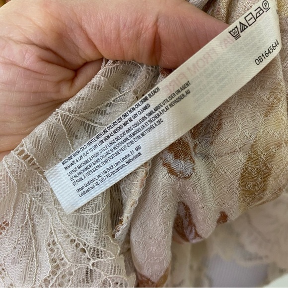 Free People Intimately Everything's Rosy Bodysuit In Tea Combo SZ XS Bell Sleeve - Picture 14 of 16